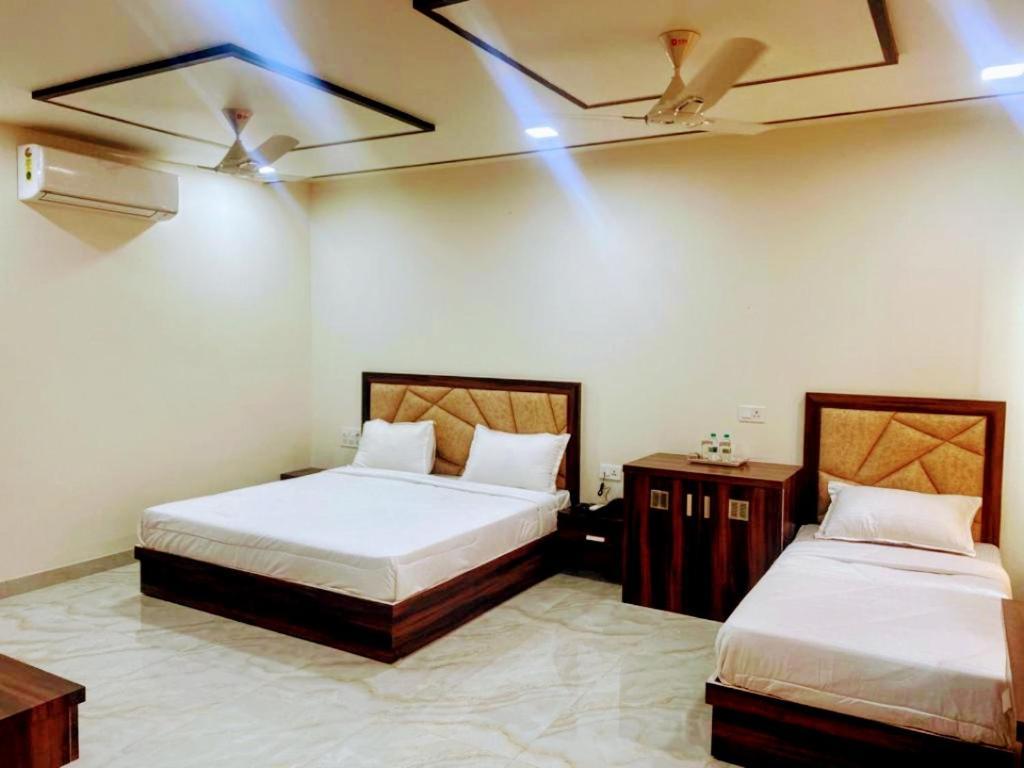 Hotel Town Grand Agra  Dış mekan fotoğraf
