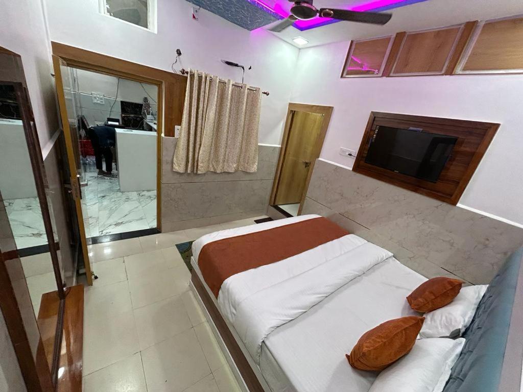 Hotel Town Grand Agra  Dış mekan fotoğraf